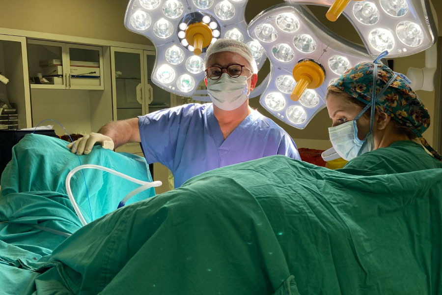 Aşkın İşbaşaran-Lazerli Makat Cerrahisi